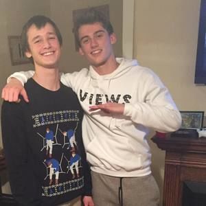 Meet your Posher, Devin